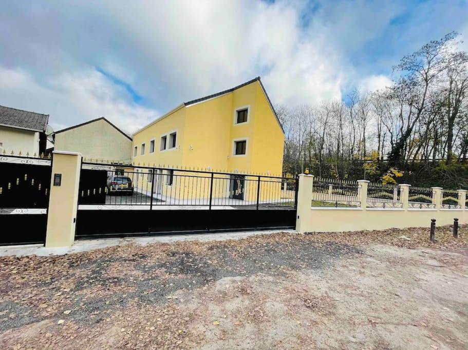 Masion Belle Vue Apartment Sarcelles Exterior photo